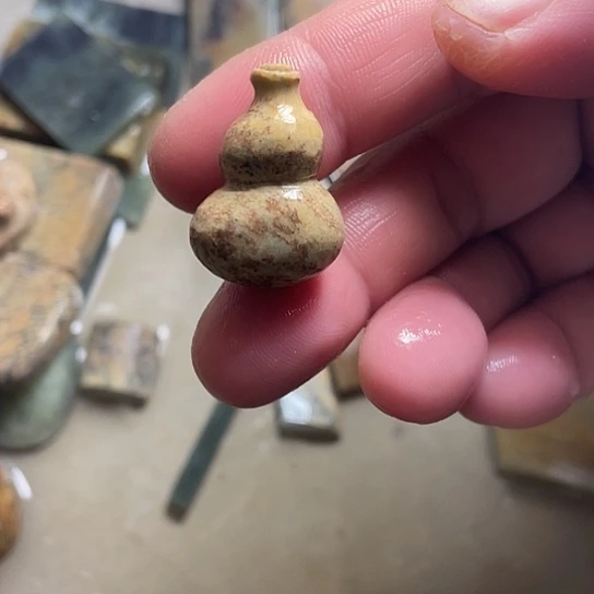 岫岩河磨玉（透闪石质玉）未镶嵌挂件