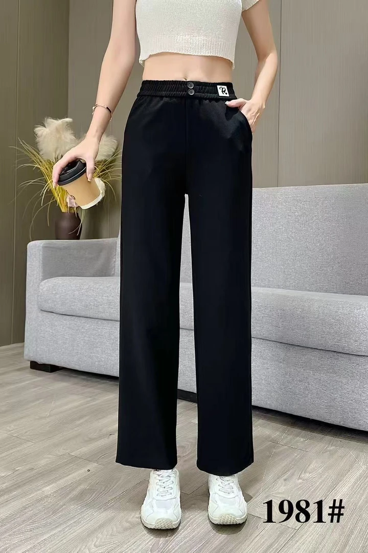 《霞姐服饰》夏季新款黑色小米格直筒十分裤女百搭休闲裤货号：1981