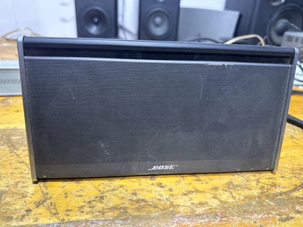 8新 BOSE 音箱 没电源 22 不保电池 不支持七天无理由 运费自理