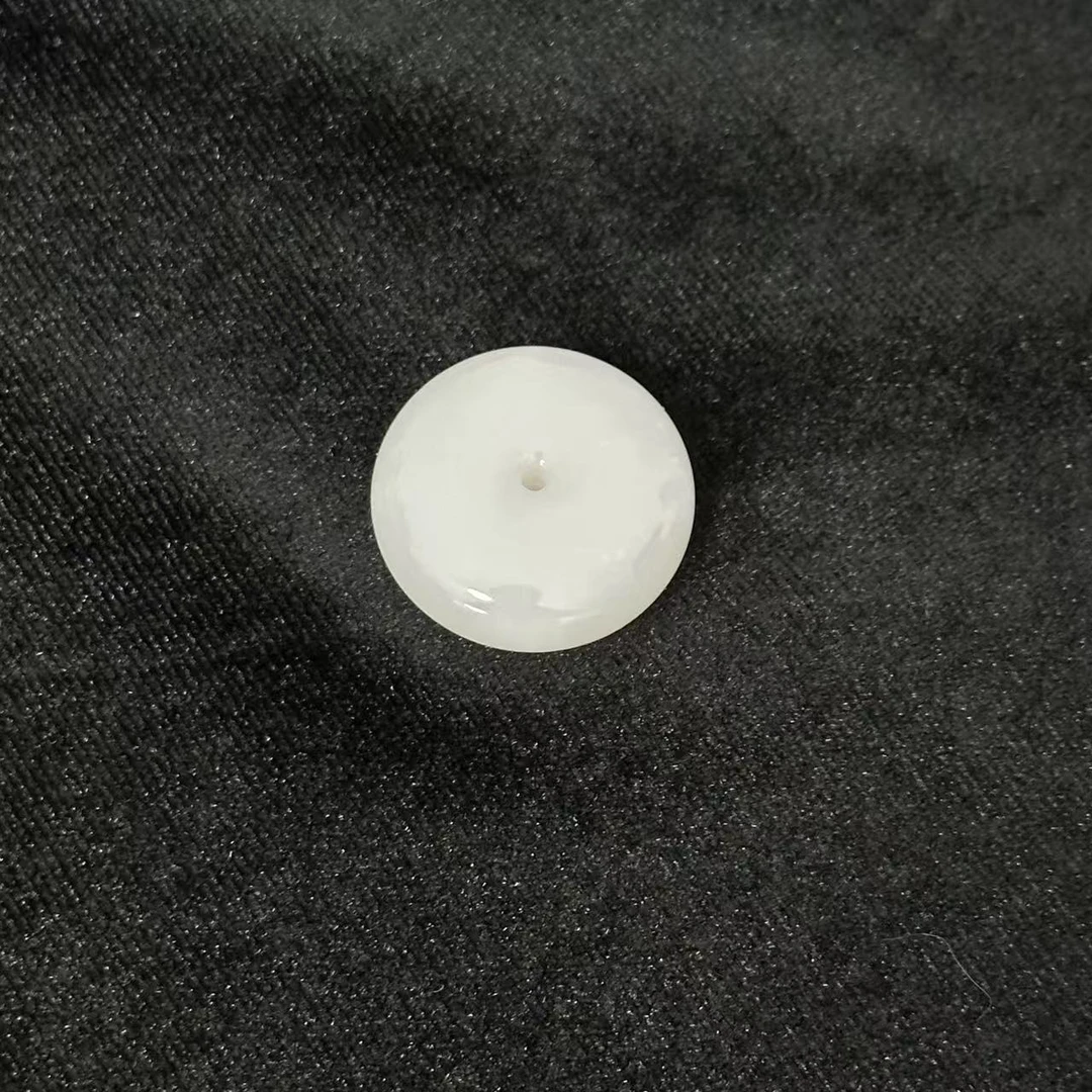 和田玉平安扣吊坠