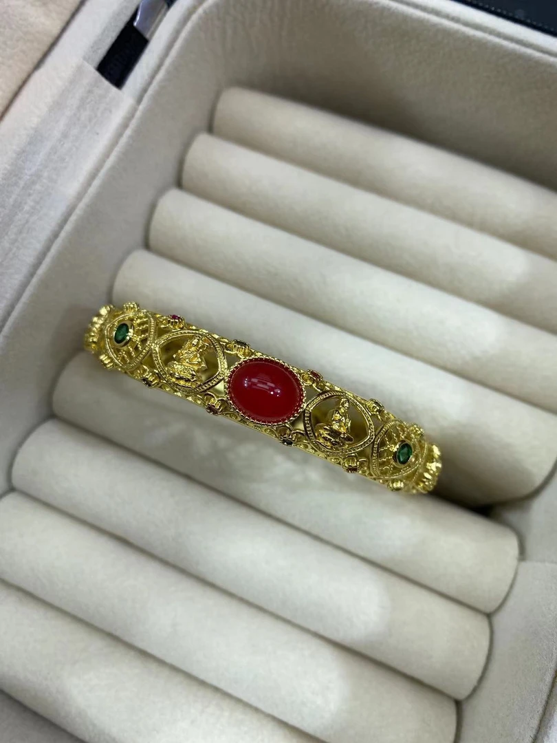 精美气质红玛瑙手镯  F391