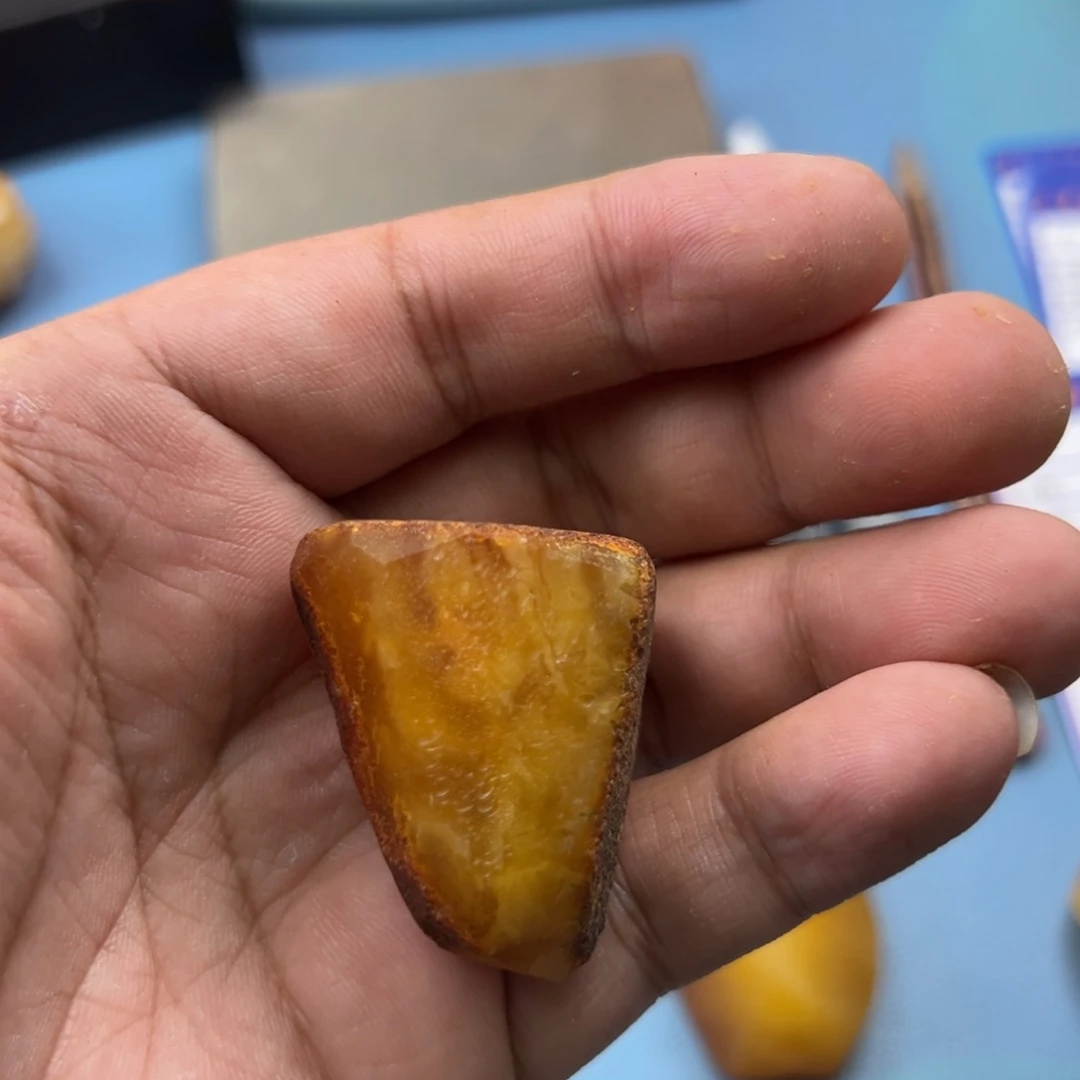 定制琥珀未镶嵌?****?蜜蜡定制