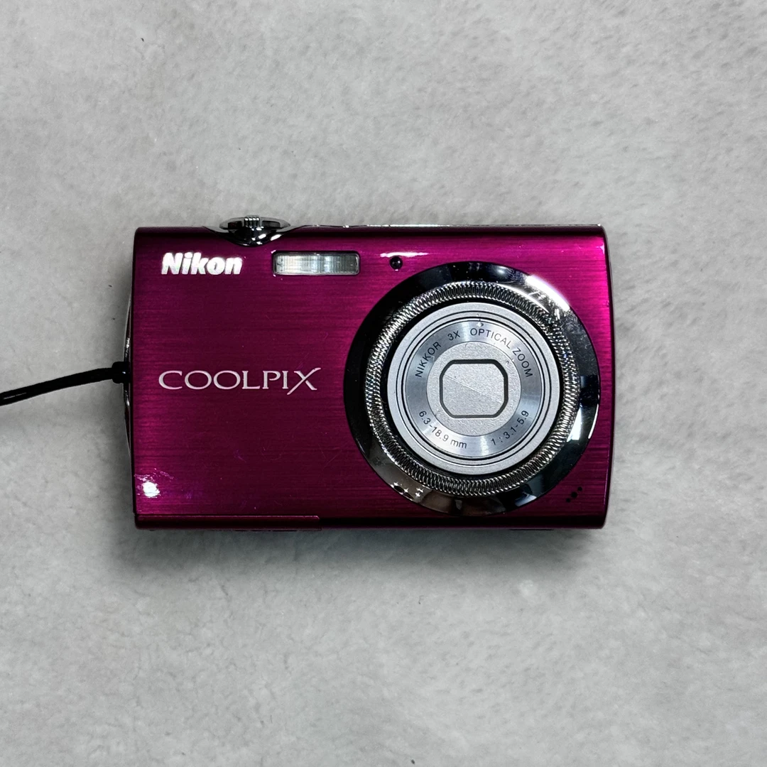 95新 Nikon/尼康 S230 魅力紫 1000w像素 出片磨皮透亮