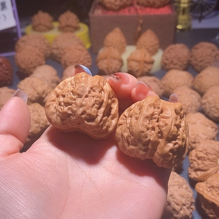 核桃文玩核桃蛤蟆头10号