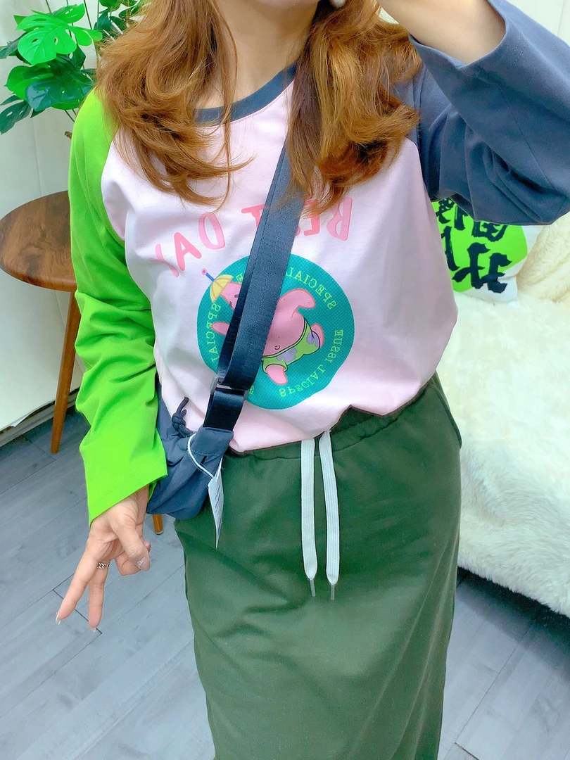 插件双色拼接袖卡通派大星T