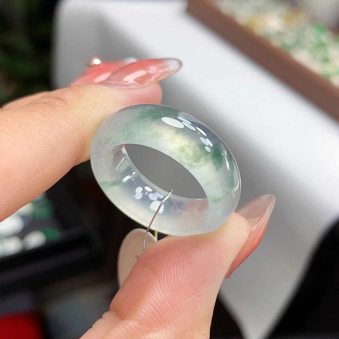 翡翠戒指未镶嵌17.18号