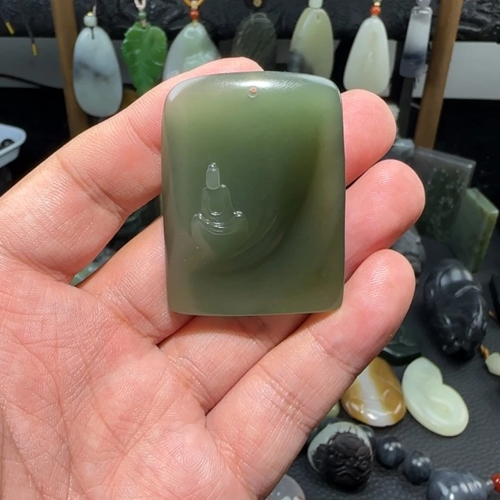 和田玉未镶嵌挂件