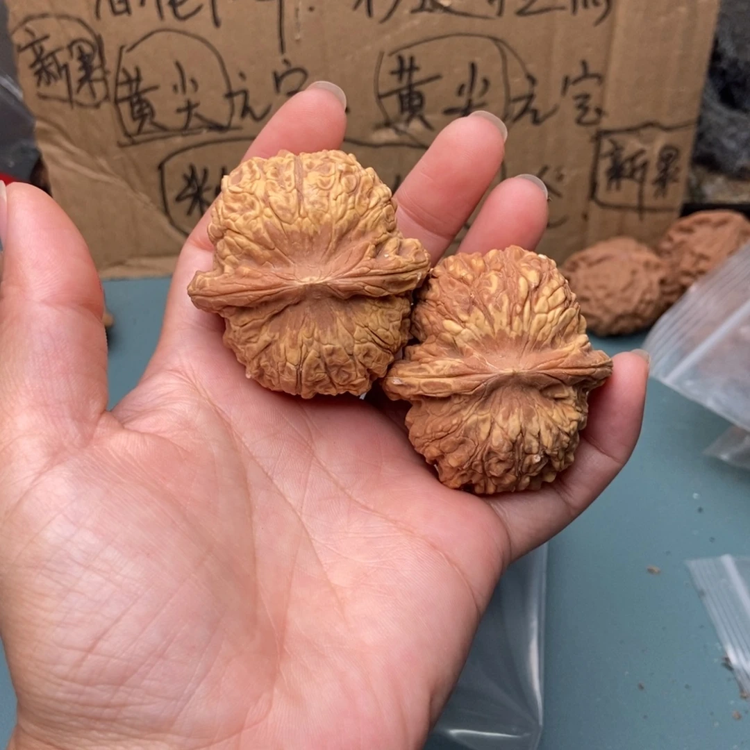 *****吊坠文玩核桃血麒麟70