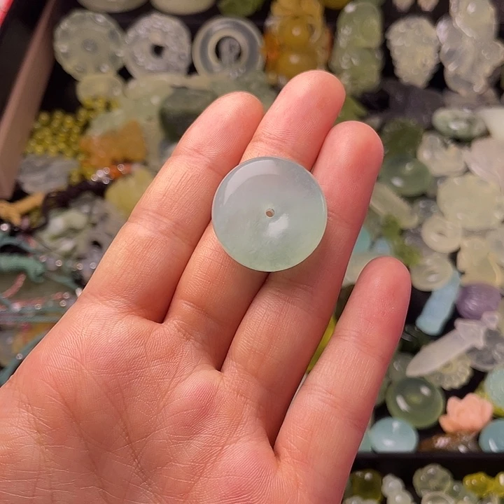 蛇纹石玉合金颈饰天青扣子