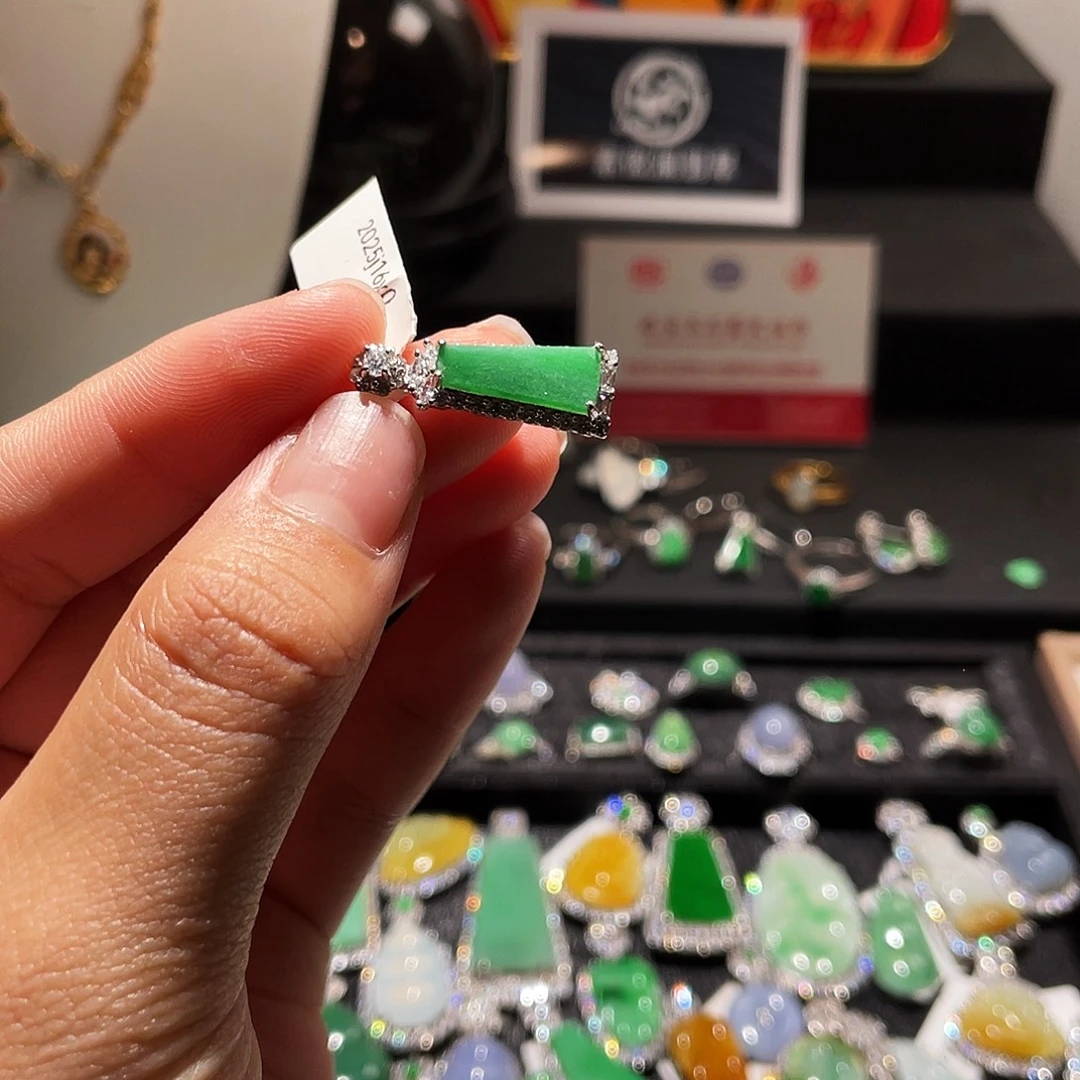 翡翠银S925镶嵌颈饰