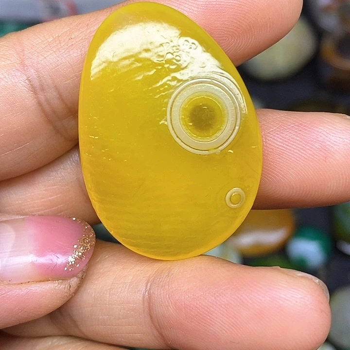 单眼阿拉善原石饰品