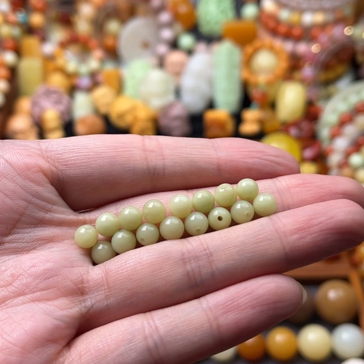 未镶嵌石英质玉（缅黄）珠宝半成品
