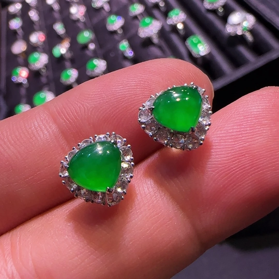 翡翠18K金镶嵌耳坠