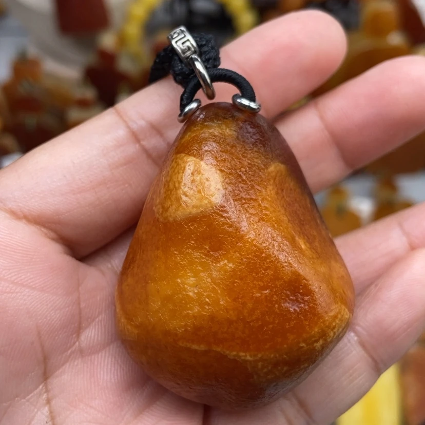 【闪购商品】琥珀颈饰未镶嵌