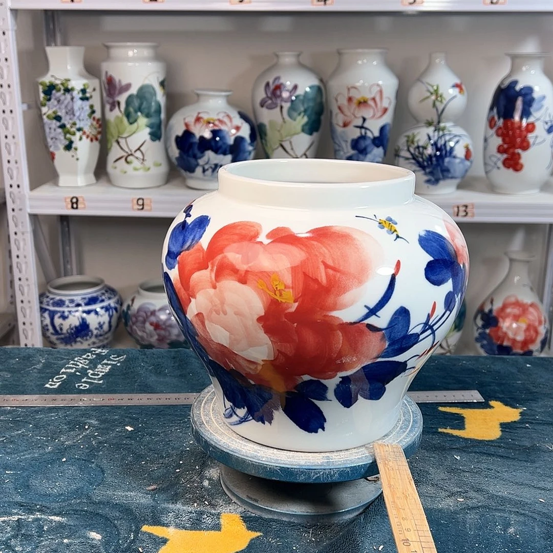 摆件景德镇陶瓷大口红牡