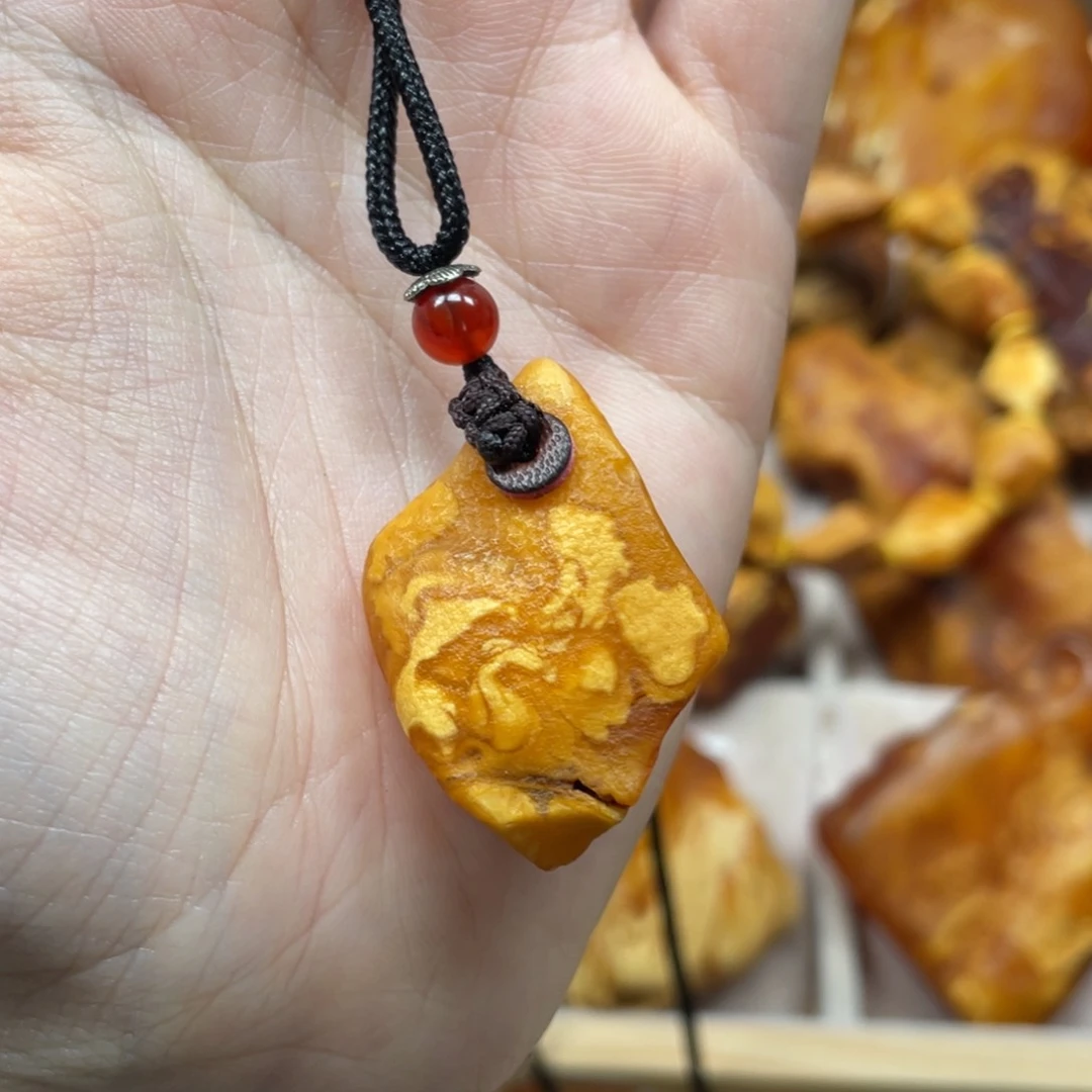 琥珀珠宝奇石未镶嵌