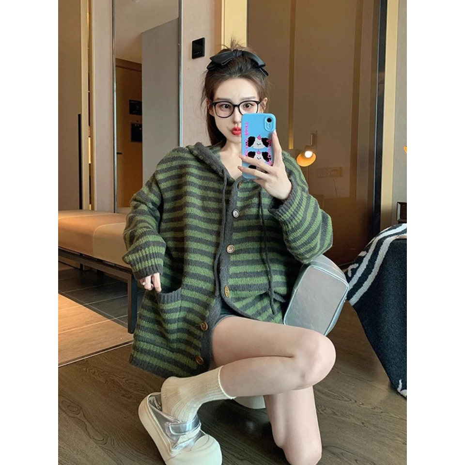 连帽毛衣外套女秋冬2025新款宽松休闲懒风外穿针织小众气质