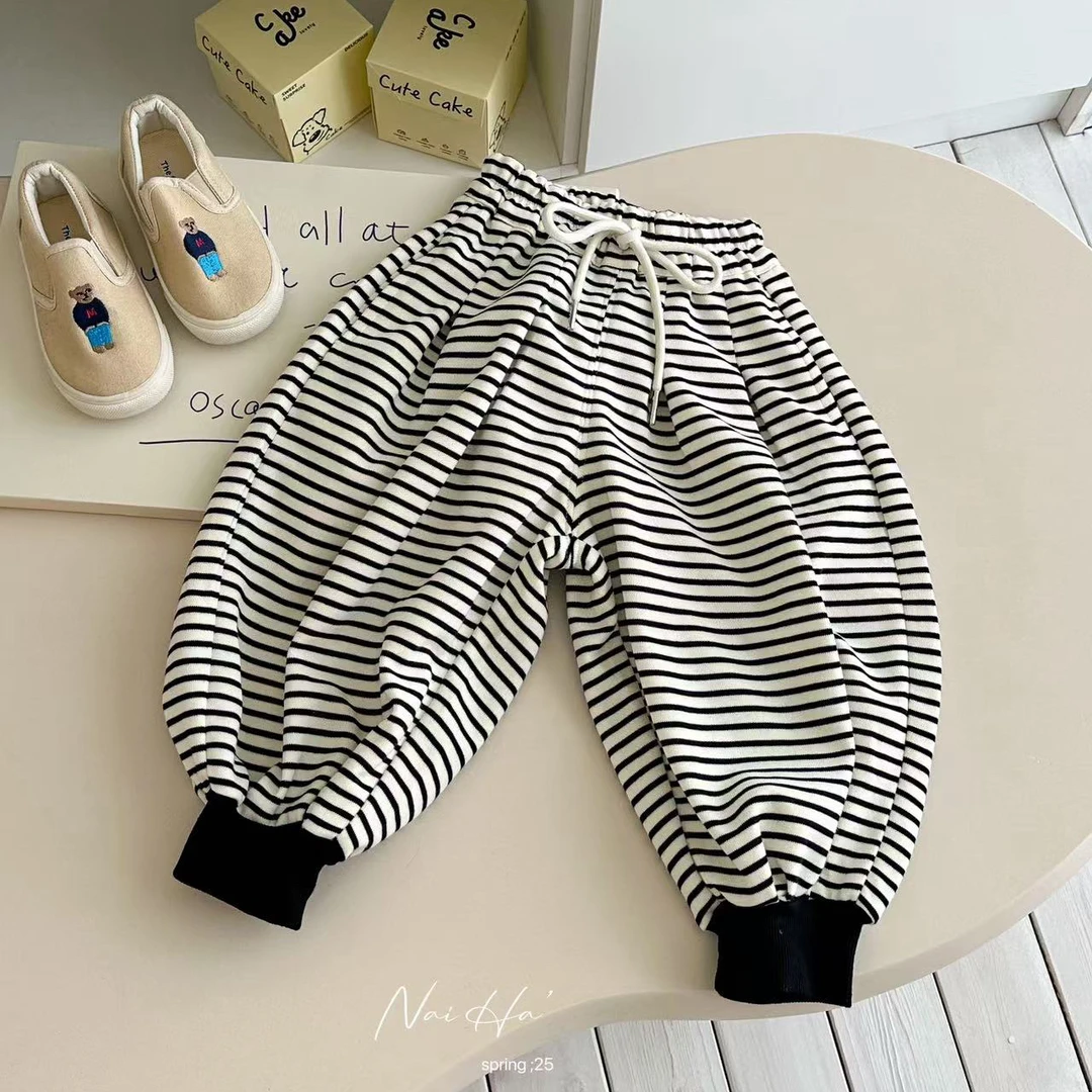 奶哈春 「经典款」条纹打褶高克重卫裤DO602