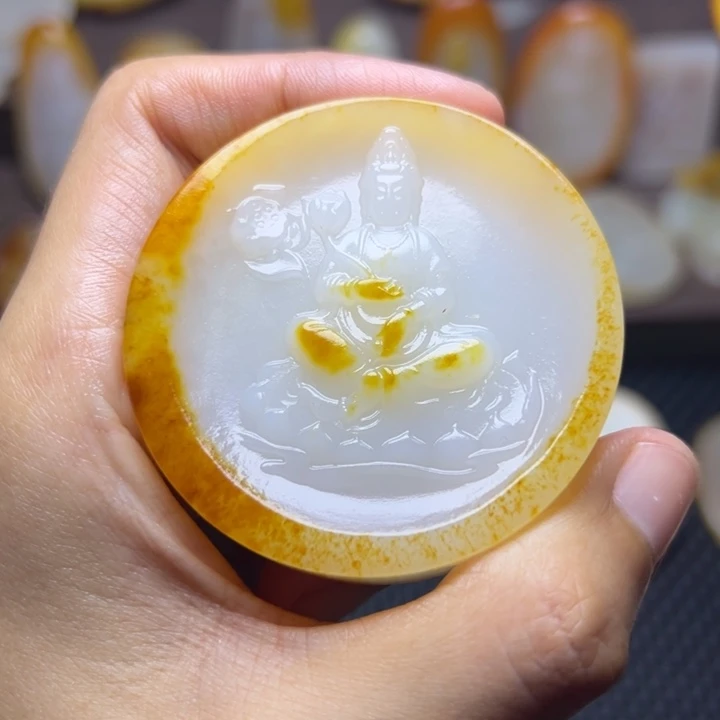 颈饰未镶嵌和田玉