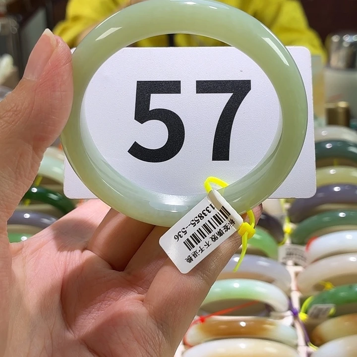 和田玉未镶嵌手镯59
