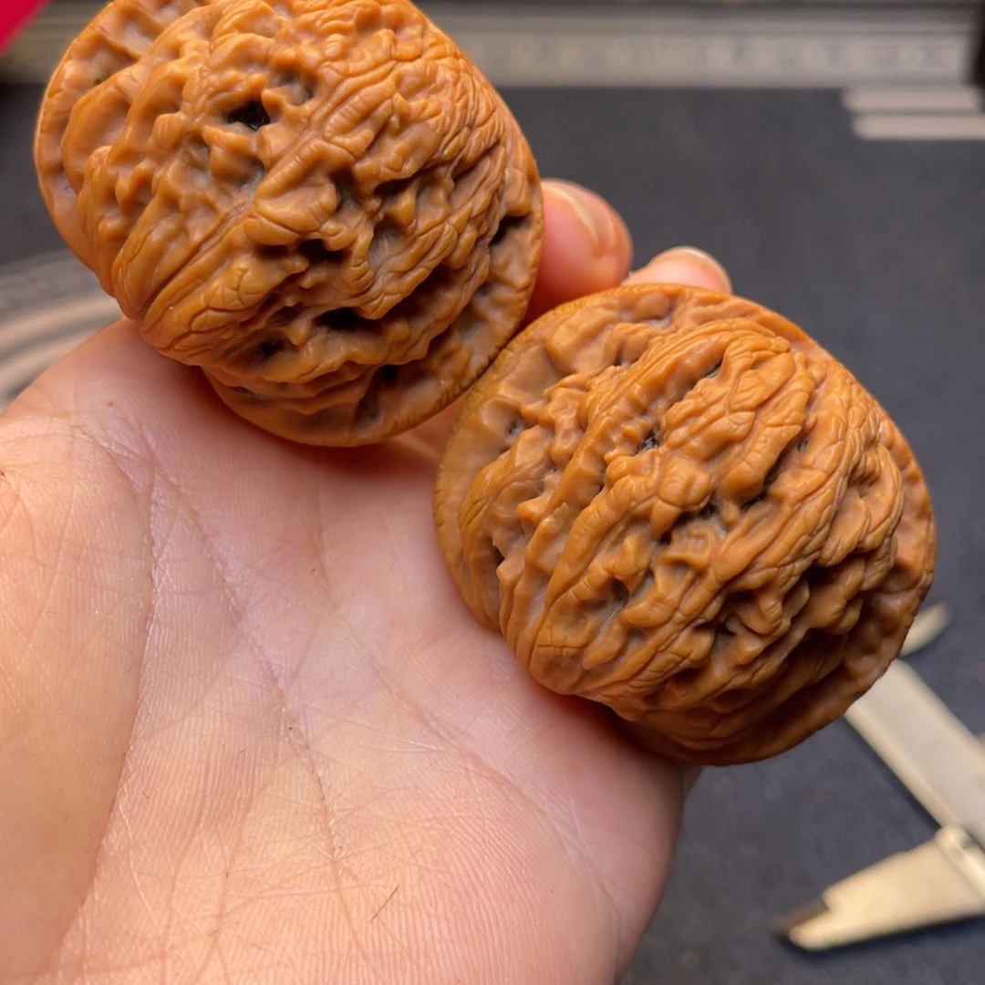 文玩核桃把件秦岭核桃7