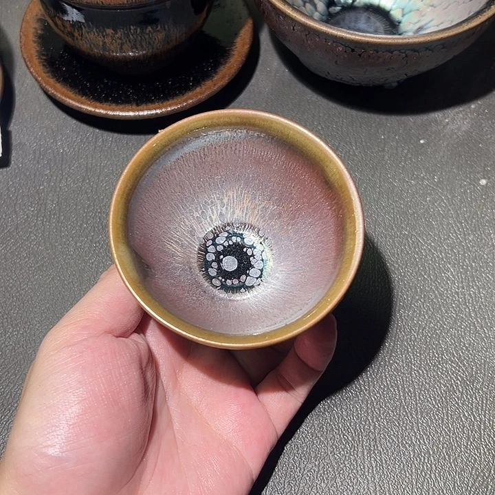 茶盏好吧那我们也睡啦拜拜