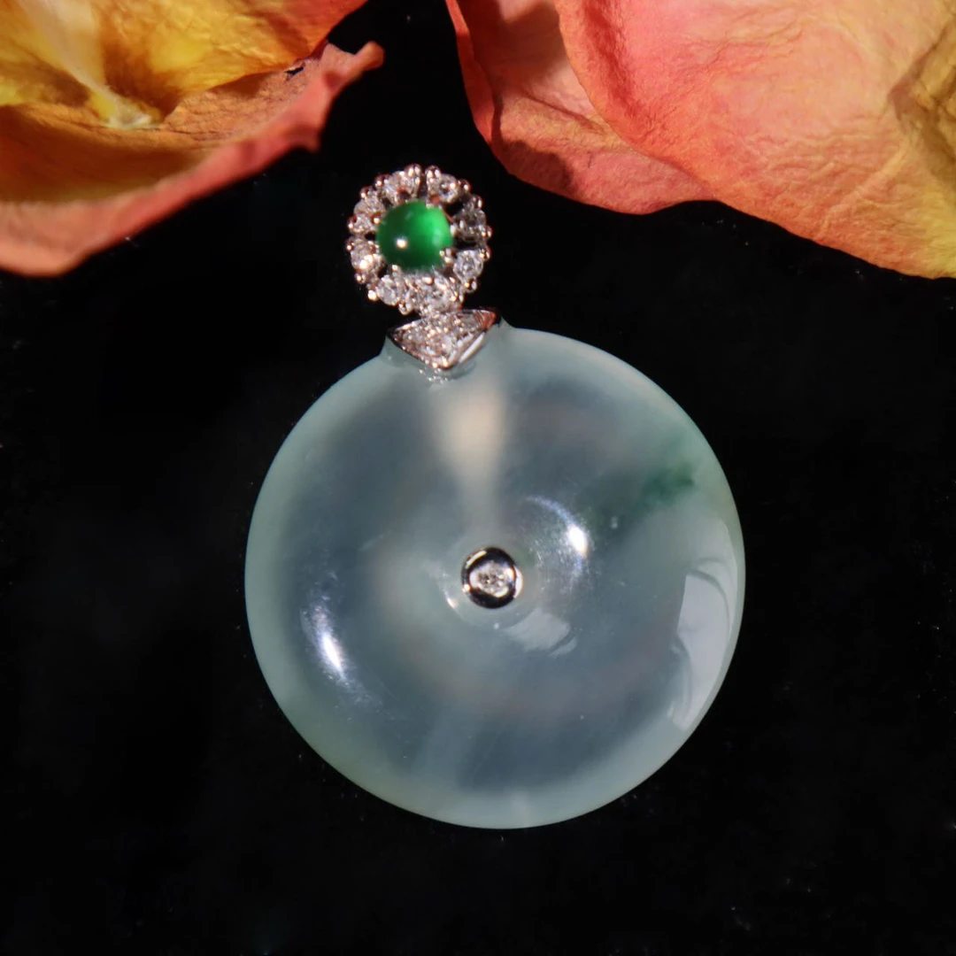 18k金镶嵌翡翠平安扣