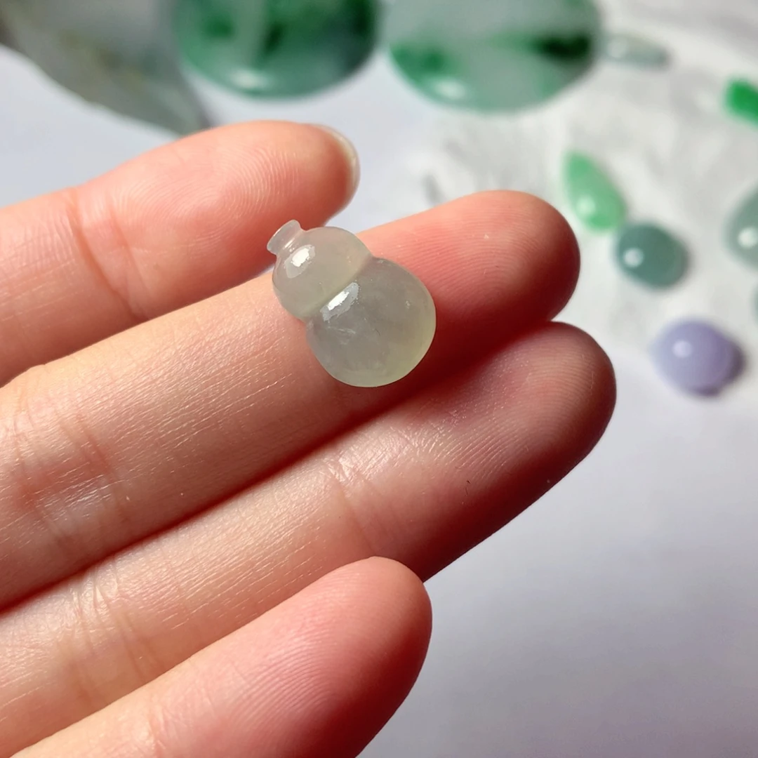 定制翡翠未镶嵌包工