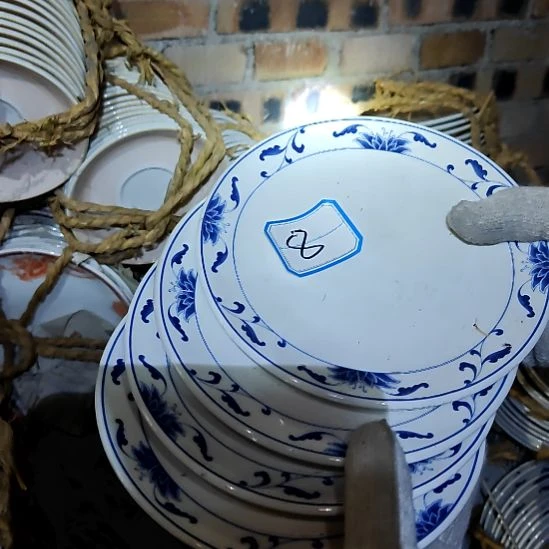 陶瓷盘子碗啥都有