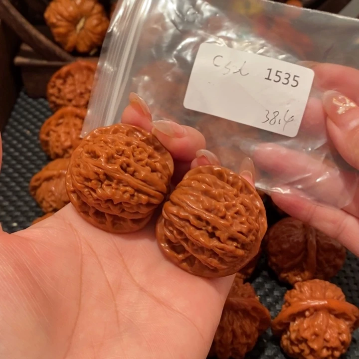 文玩核桃把件精品四座楼38.4