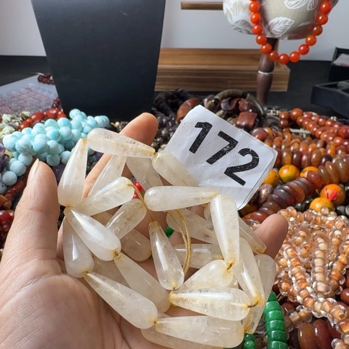叫***姐玛瑙/玉髓未镶嵌颈饰