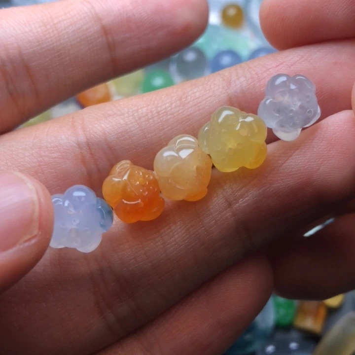 未镶嵌定制翡翠挂件