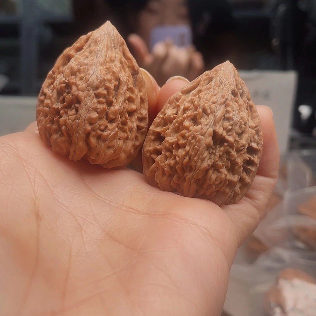 吊坠文玩核桃塔尖61.2家单位被