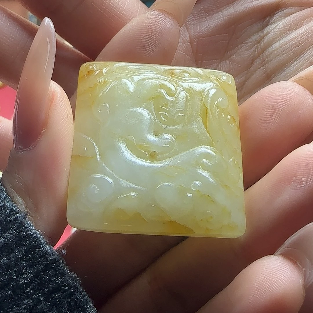 第***斌和田玉未镶嵌挂件