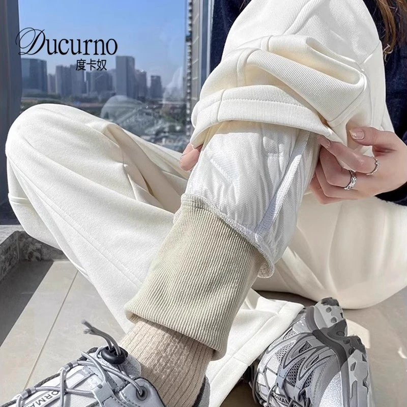 香蕉羽绒裤女款外穿冬季白鸭绒防寒保暖裤子雪乡旅游东北加厚棉裤