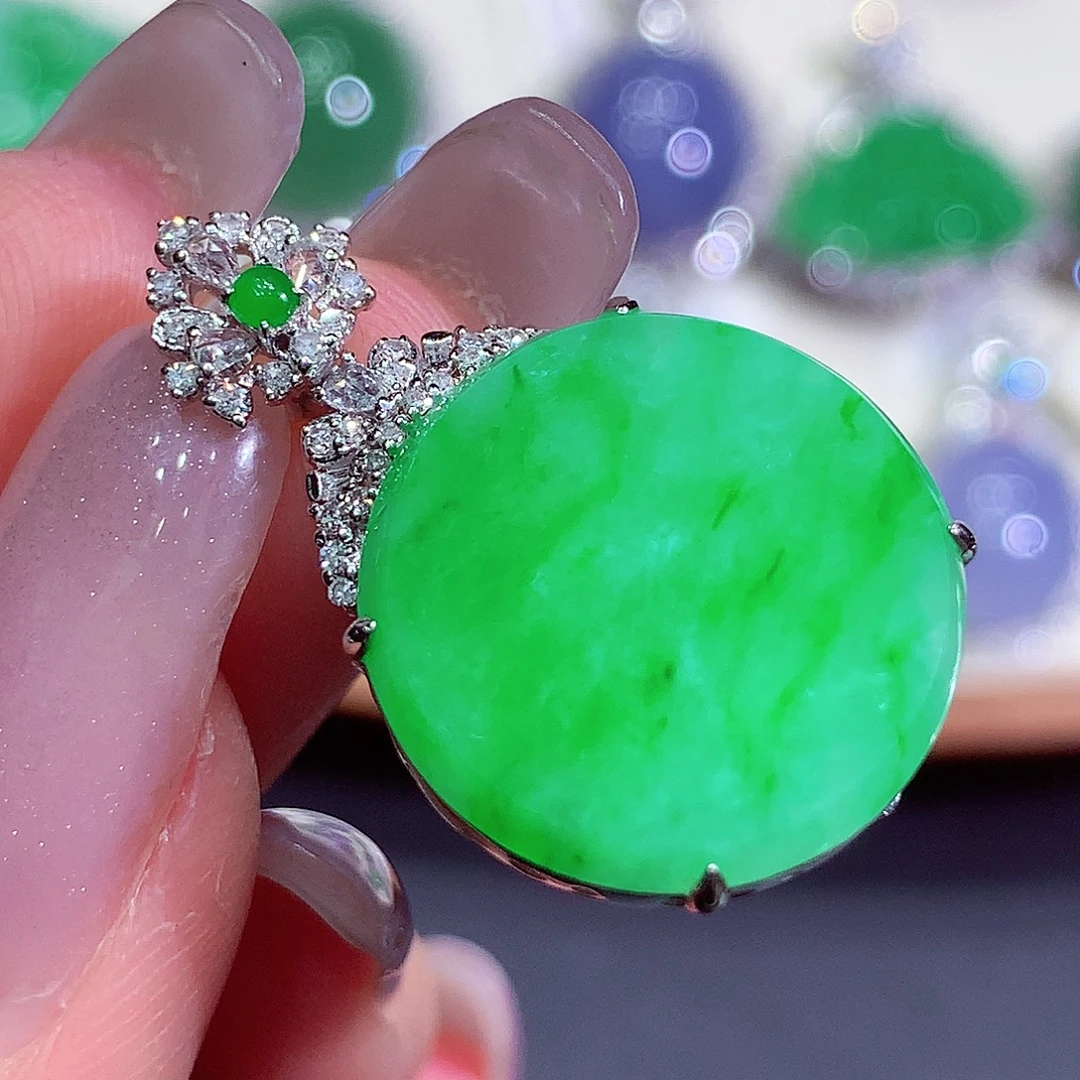 翡翠18K金镶嵌吊坠(不含链)