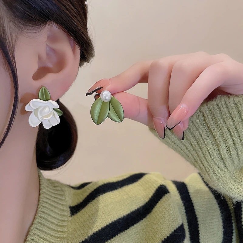 铜合金耳饰 【初恋】超仙气质栀子花耳环女时尚耳钉森系花朵耳饰