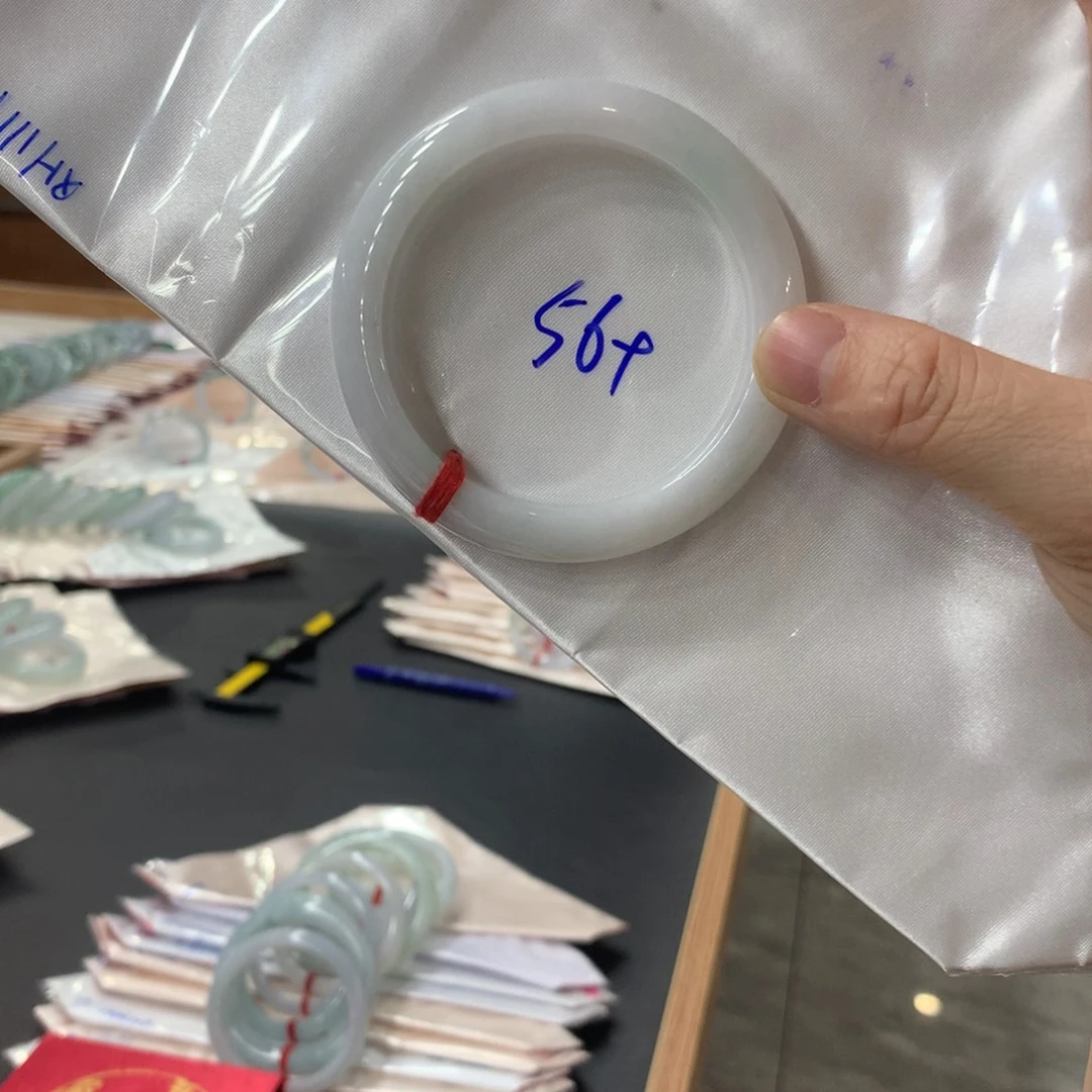 翡翠未镶嵌挂件翡翠