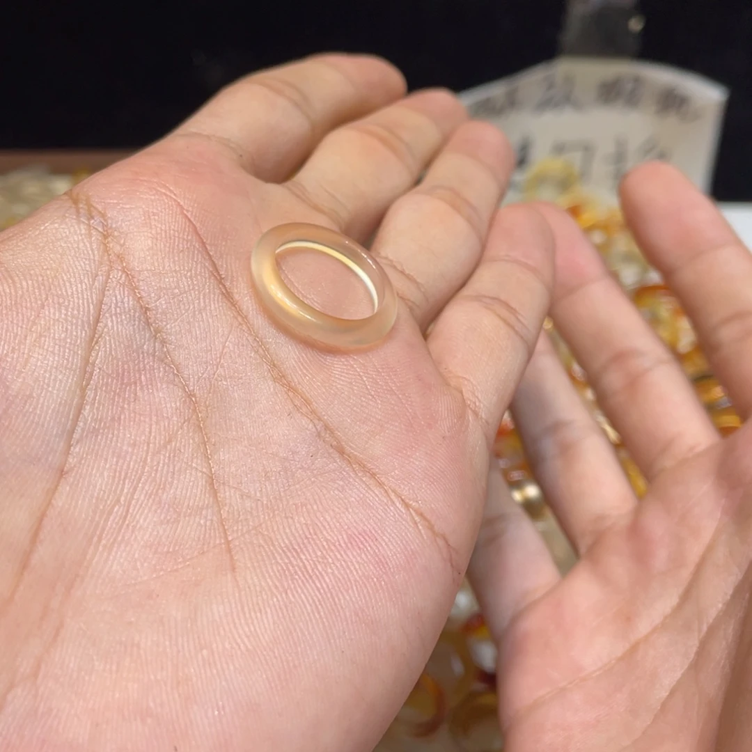 玛瑙/玉髓未镶嵌戒指245号港13 默认瑕疵