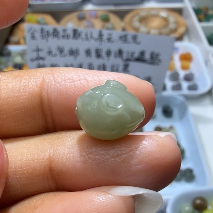 和田玉未镶嵌珠宝奇石