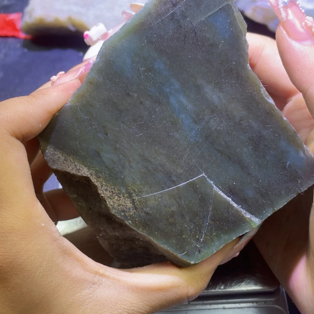 未镶嵌和田玉（糖玉）珠宝半成品