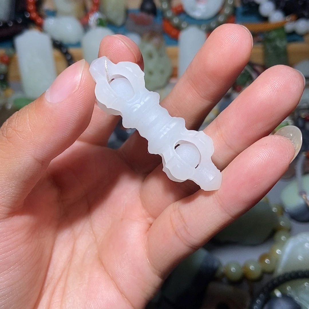 御***京和田玉未镶嵌颈饰