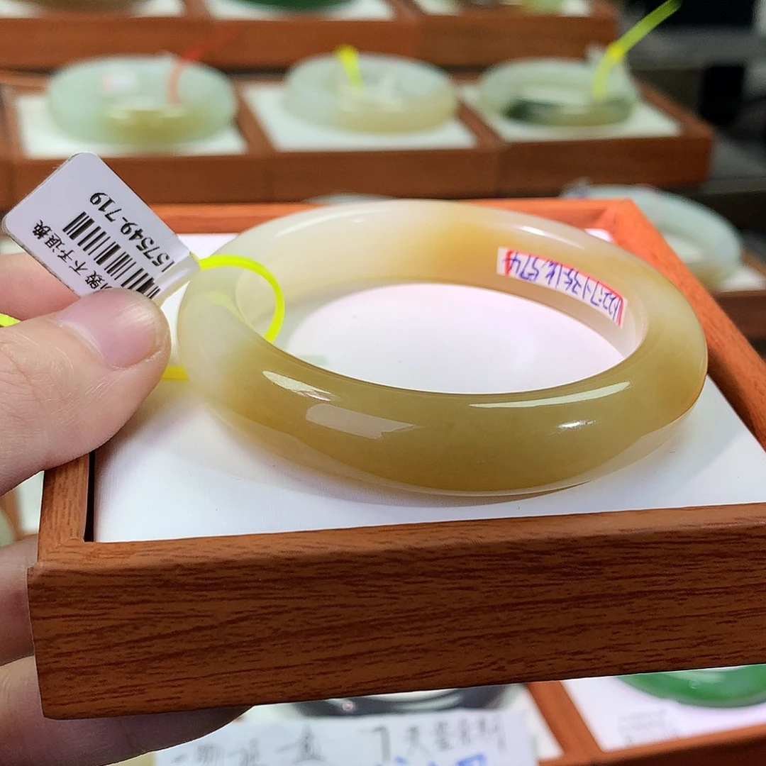 和田玉未镶嵌手镯54.55