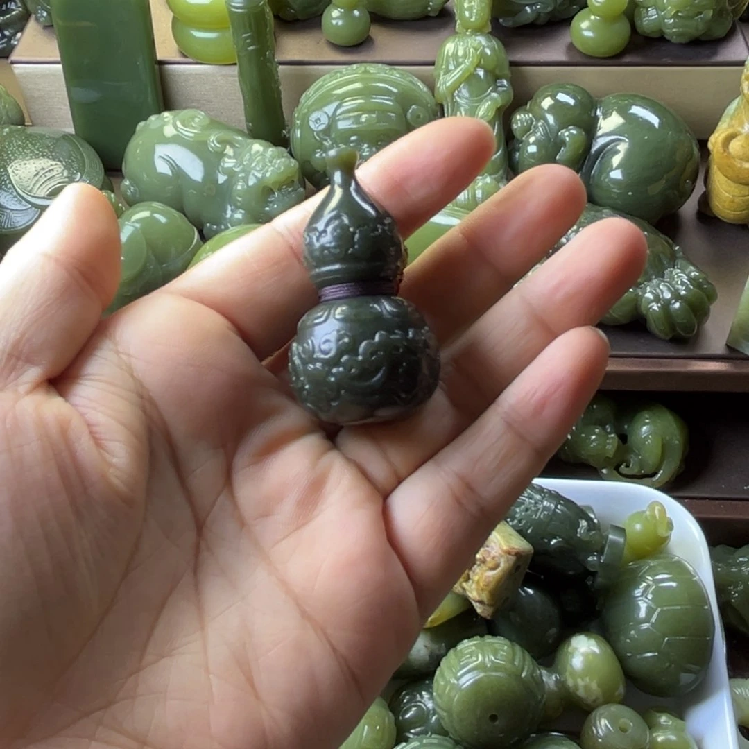 岫岩老玉（透闪石质玉）挂件未镶嵌雅*