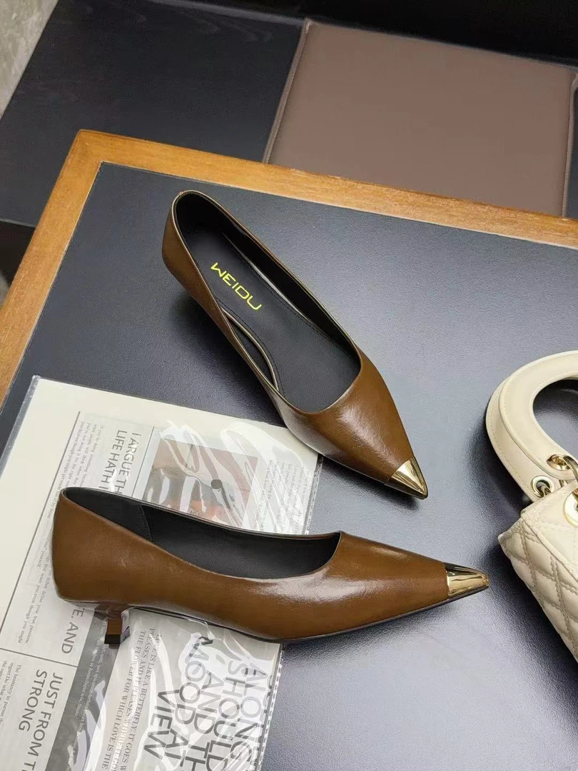 猫跟金属尖头女士细跟一脚蹬单鞋