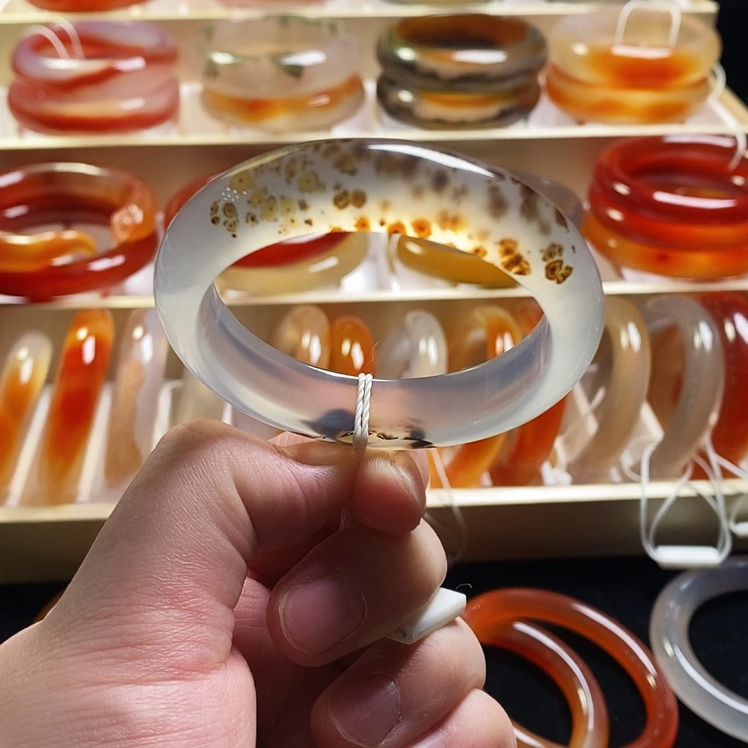 玛瑙/玉髓未镶嵌手镯