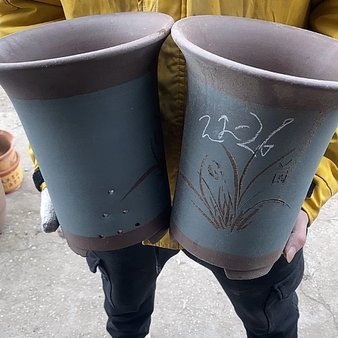 紫砂中国宜兴紫砂花盆，