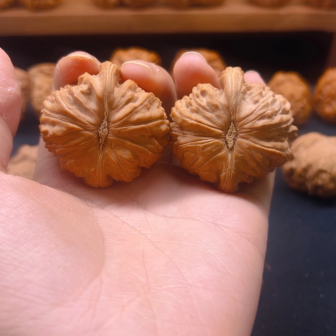 把件核桃天残对歪球白43全品