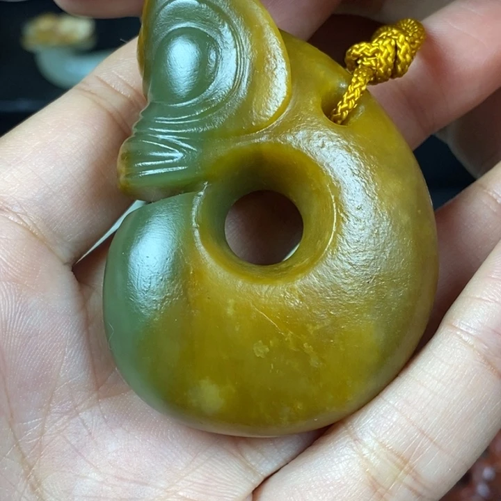 未镶嵌和田玉挂件皖**哥