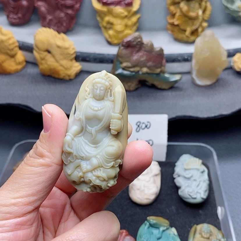 【闪购商品】定制石英质玉吊坠未镶嵌